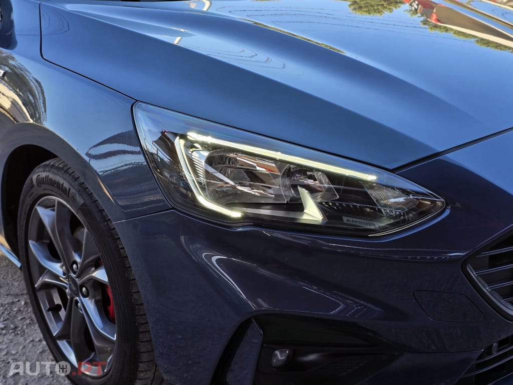 Ford Focus 1.0 EcoBoost Hybrid ST-LINE