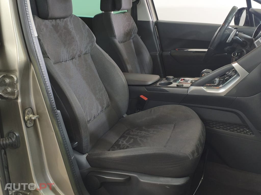 Peugeot 3008 2.0 HDi Hybrid4