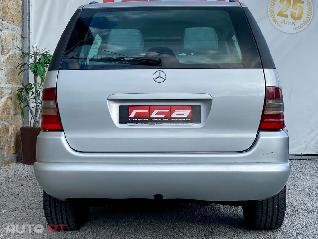 Mercedes-Benz ML 270 CDI 7 Lugares