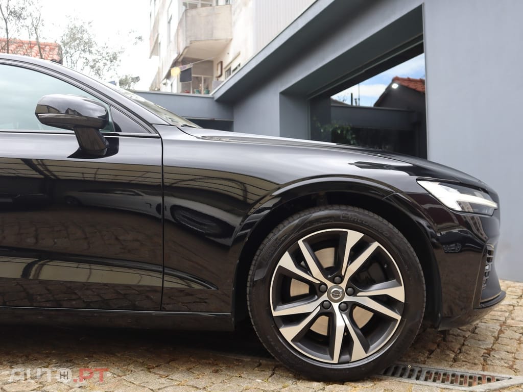 Volvo S60 2.0 T8 PHEV R-Design AWD