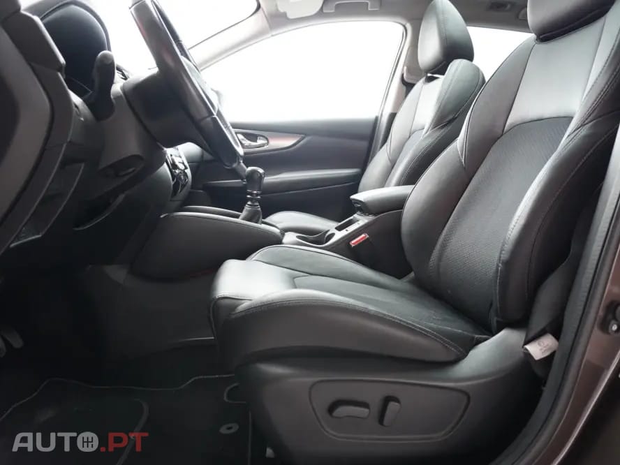 Nissan Qashqai 1.5 dCi Tekna 19 Pele
