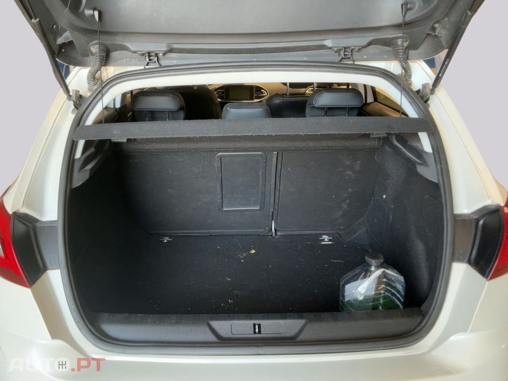 Peugeot 308 1.2 PureTech Feline
