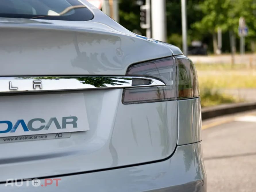 Tesla Model S 70D AWD