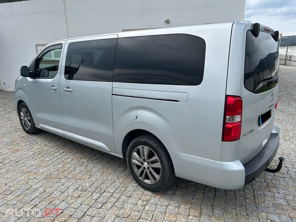 Peugeot Traveller 2019