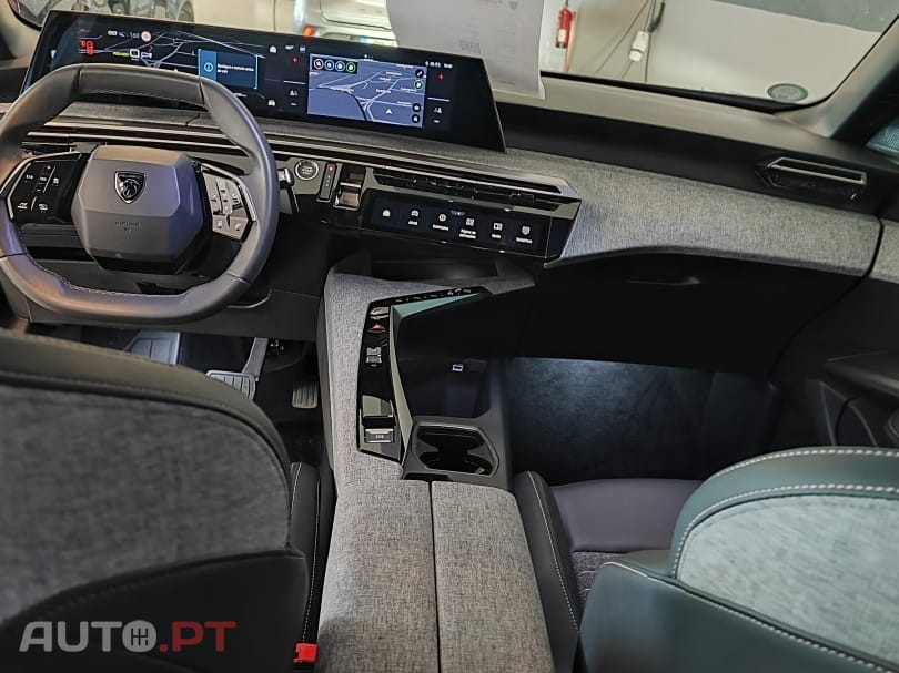 Peugeot E-5008 73 kWh Allure