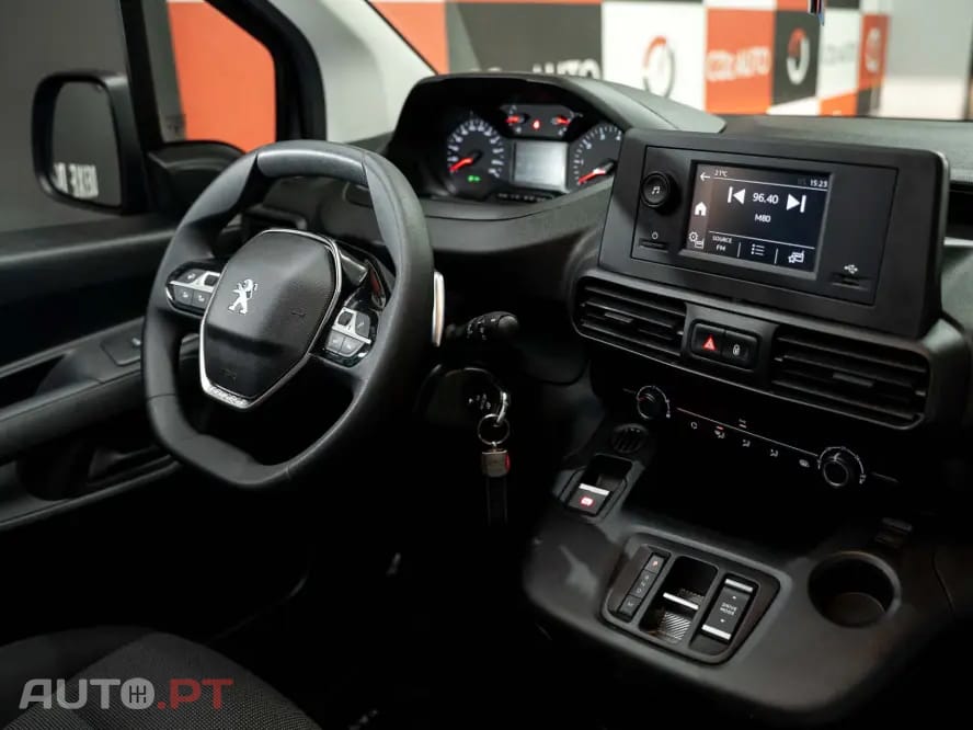Peugeot Partner PREMIUM STANDARD 1.5 BLUEHDi