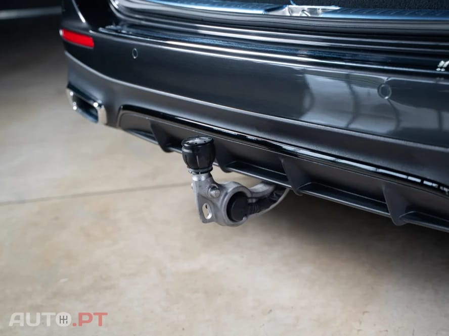 Mercedes-Benz E 300 9G-TRONIC AMG Line