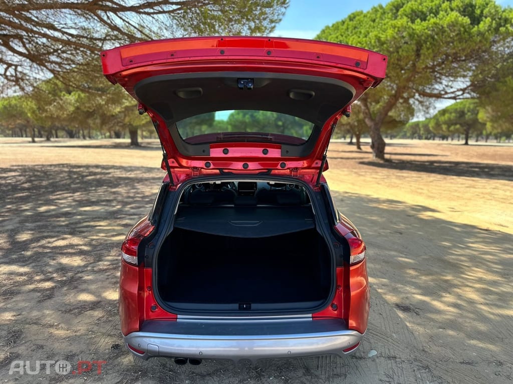 Renault Clio Sport Tourer 1.2 TCE GT EDC