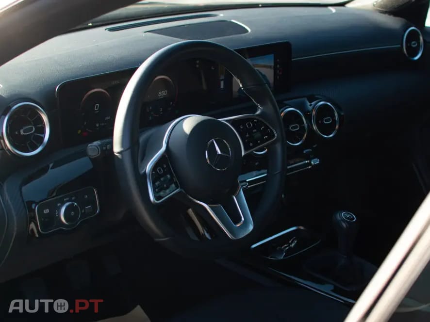 Mercedes-Benz CLA 180 d Business Solutions