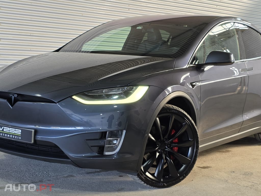 Tesla Model X Performance Ludicrous