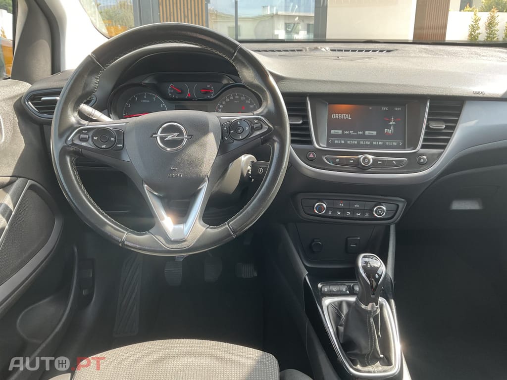 Opel Crossland X 1.2 Business Edition