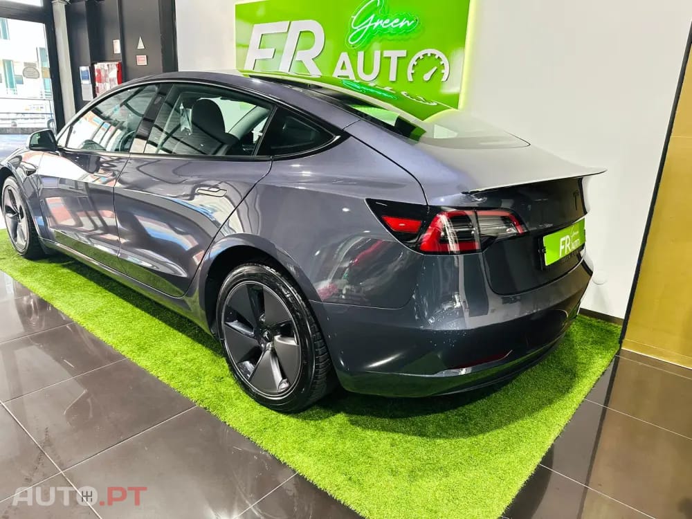 Tesla Model 3 Standard RWD Plus