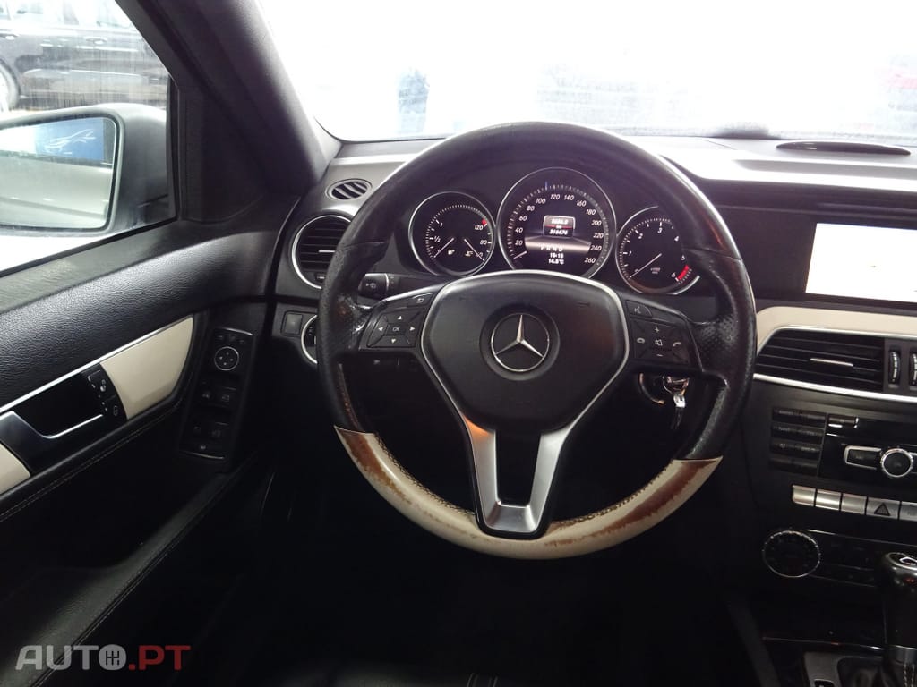 Mercedes-Benz C 200 Outro