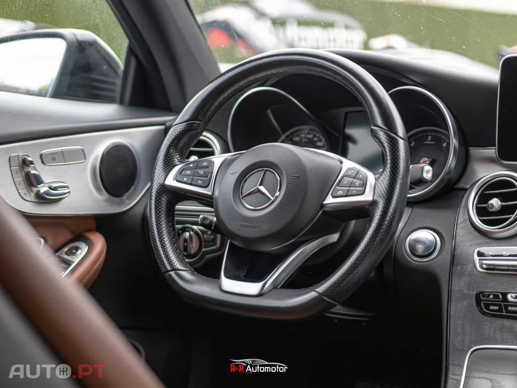 Mercedes-Benz C 220 D COUPÉ LUXURY 9G-TRONIC