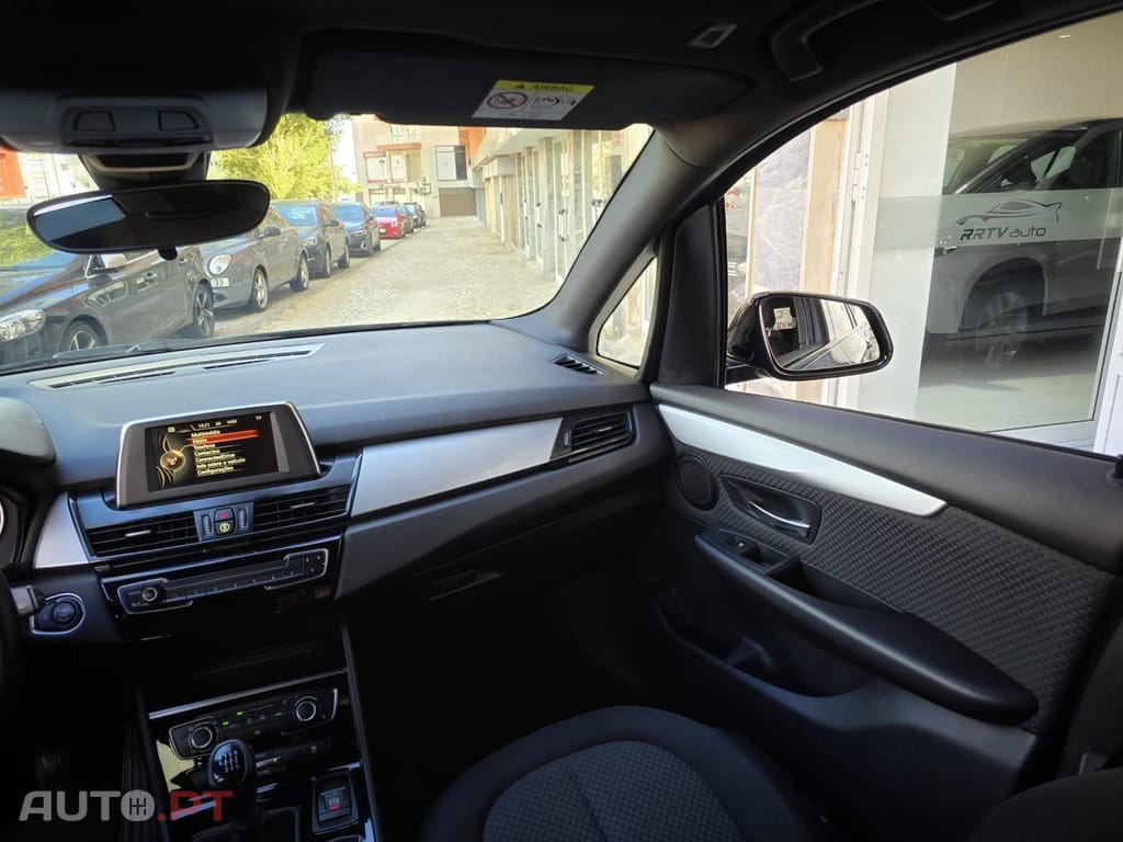 BMW 216 d Line Sport