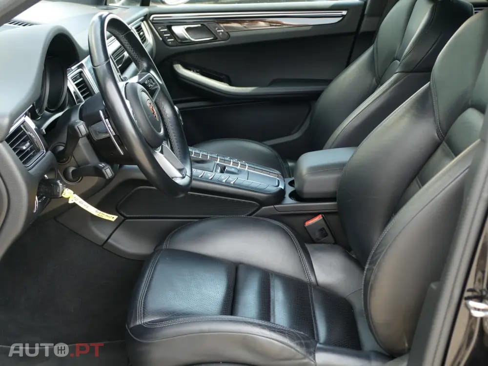 Porsche Macan S