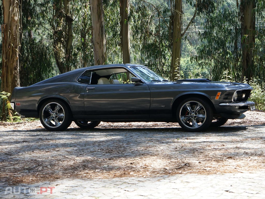 Ford Mustang Mach 1