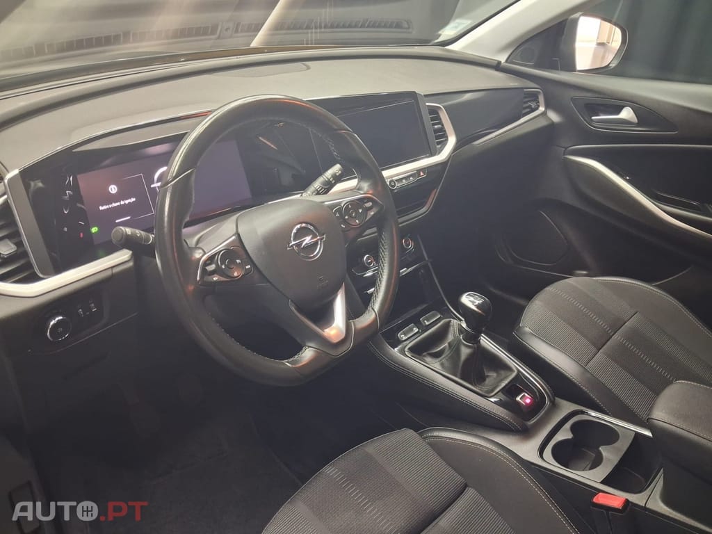 Opel Grandland 1.2 T GS Line
