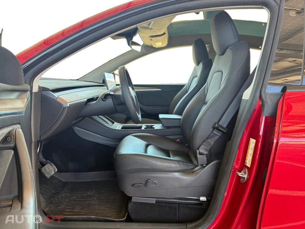 Tesla Model Y Grande Autonomie Dual Motor AWD