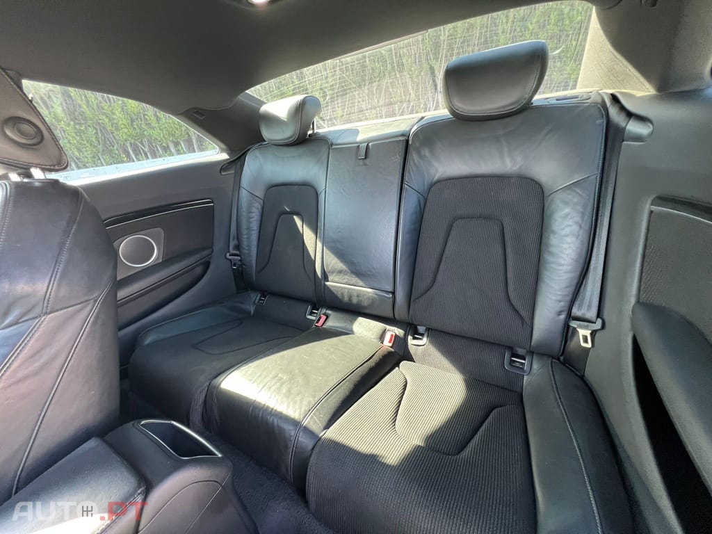 Audi A5 3.0 TDi V6 quattro S-line