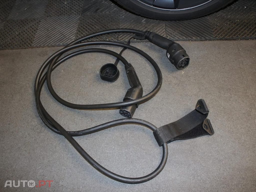 Tesla Model 3 AWD Dual Motor Performance