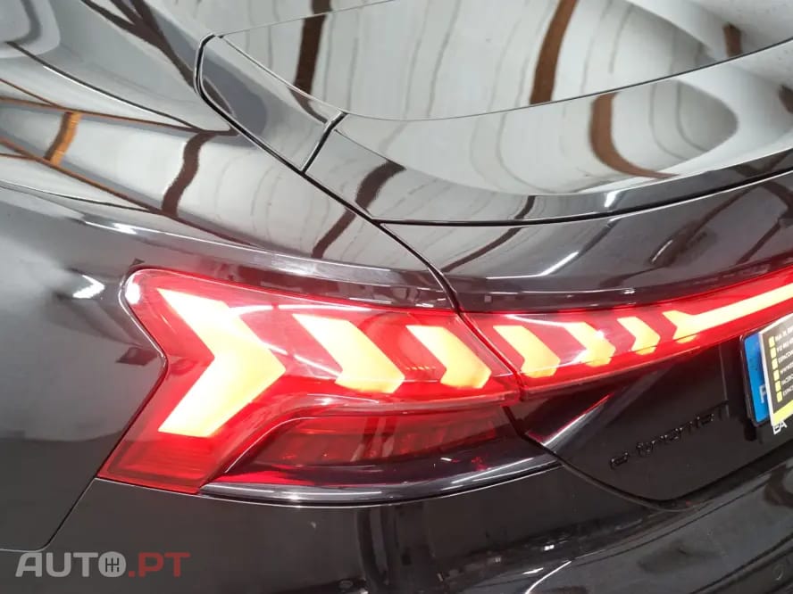 Audi E-Tron GT quattro