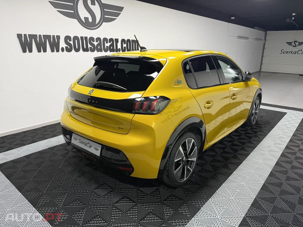 Peugeot E-208 50 kWh GT