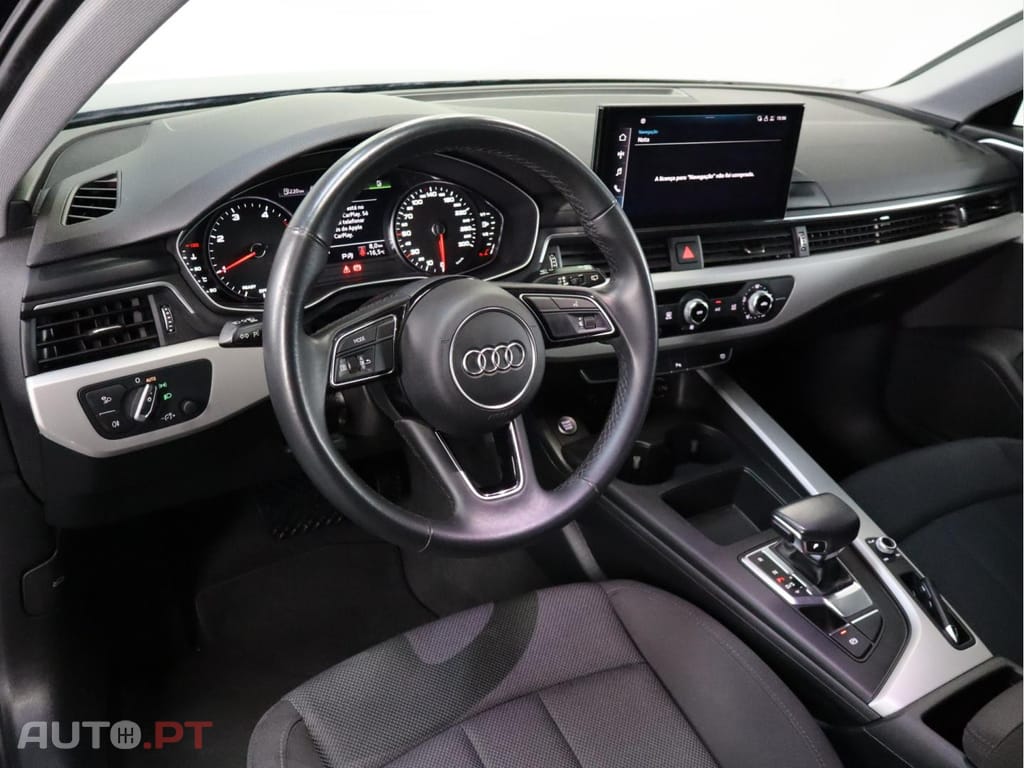 Audi A4 30 TDI S tronic Avant