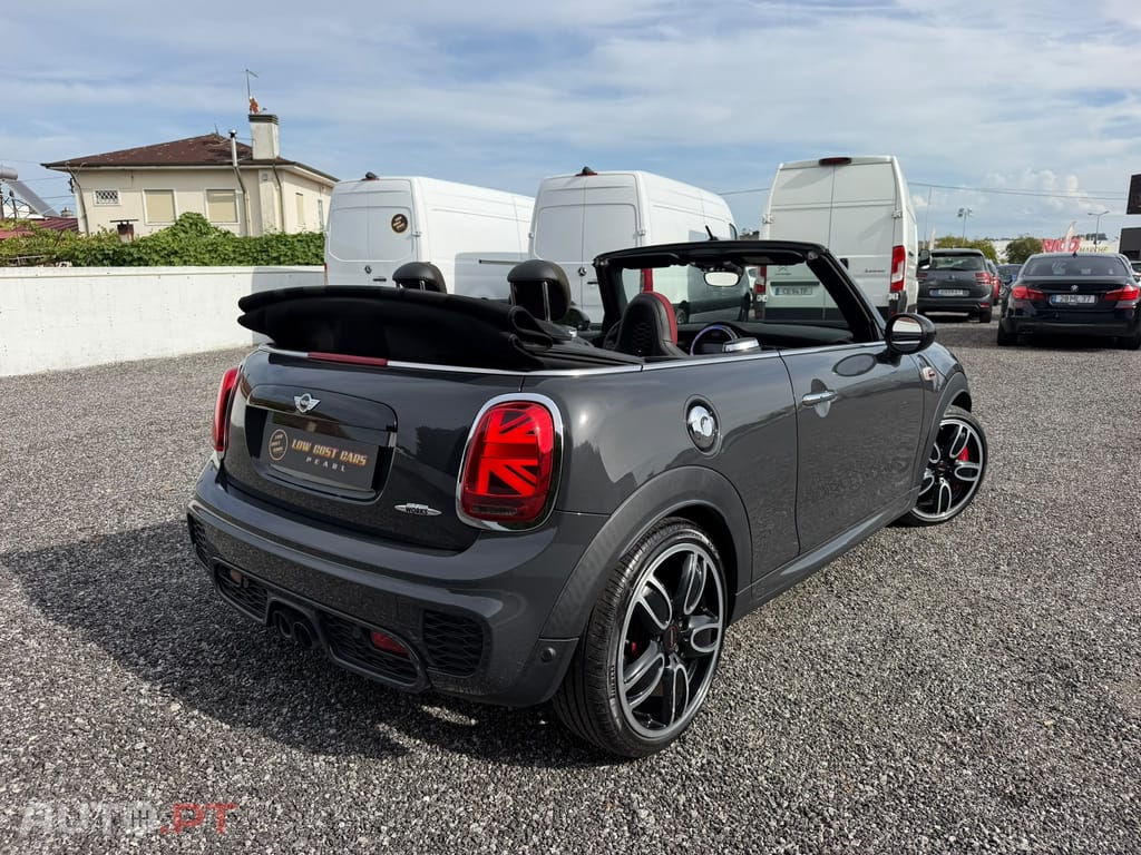 MINI Cabrio John Cooper Works
