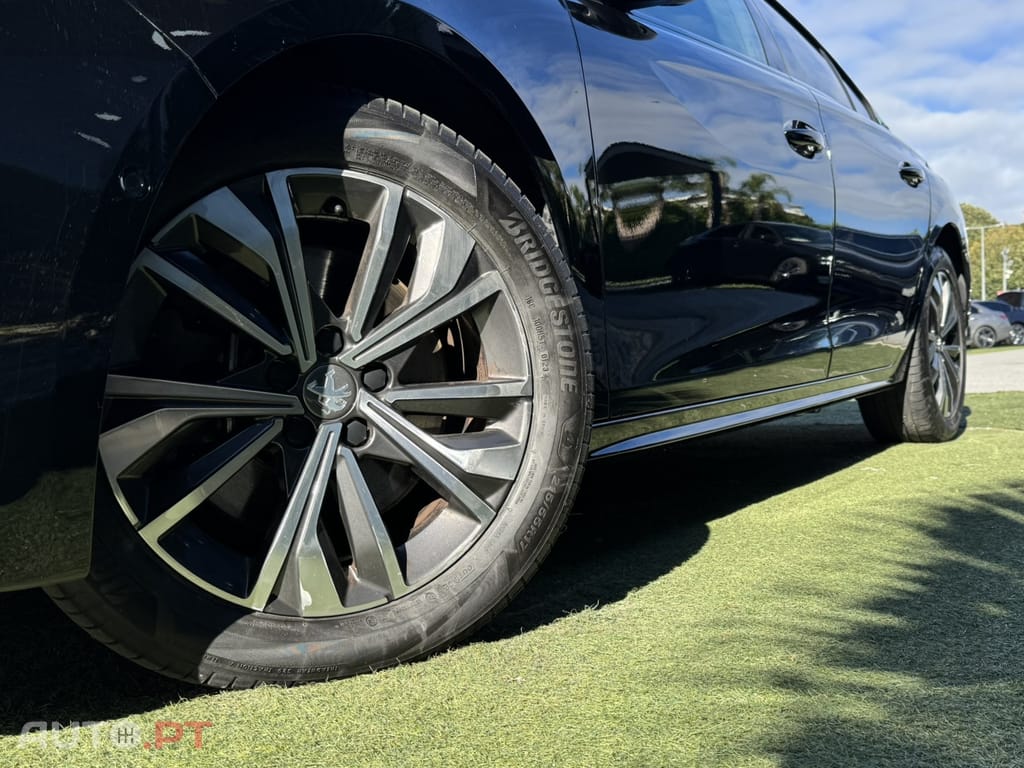 Peugeot 508 1.6 Hybrid Allure Pack e-EAT8