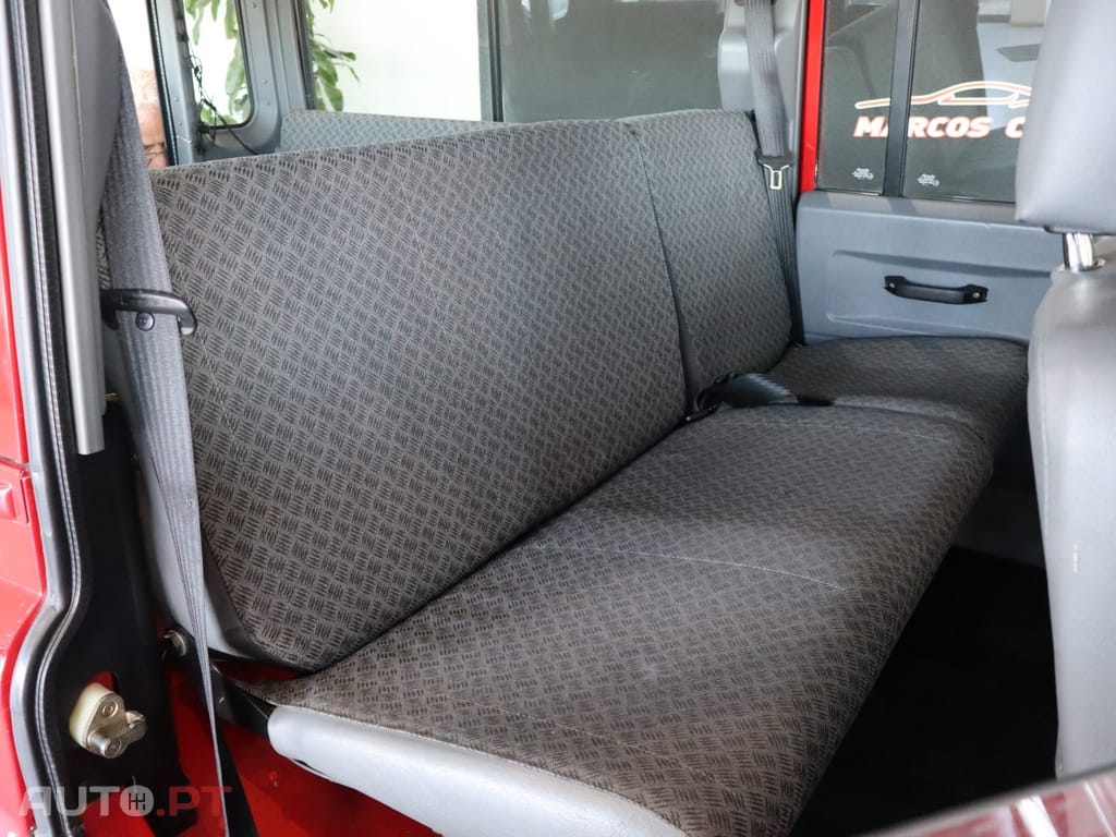 Land Rover Defender 110 2.5 TD5 Metal Top