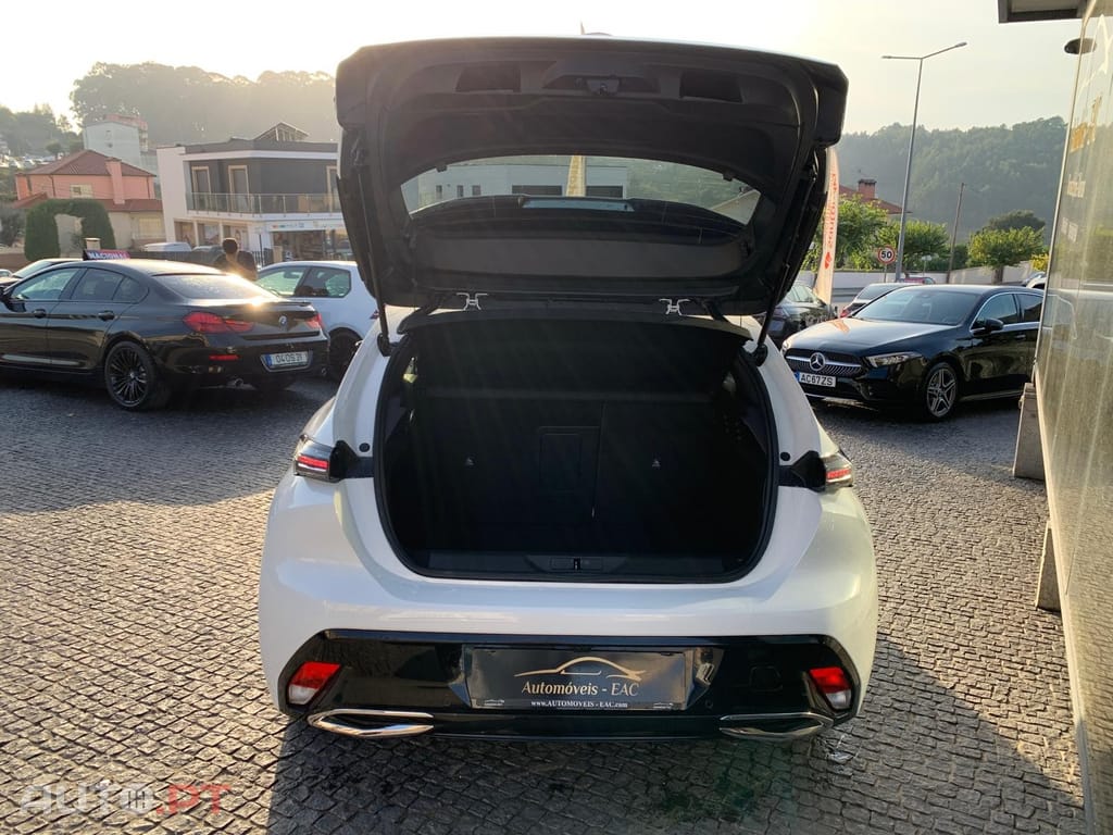 Peugeot 308 1.5 BlueHDi Allure EAT8