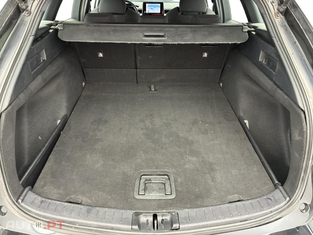 Toyota Corolla TS 1.8 Hybrid Dynamic Business