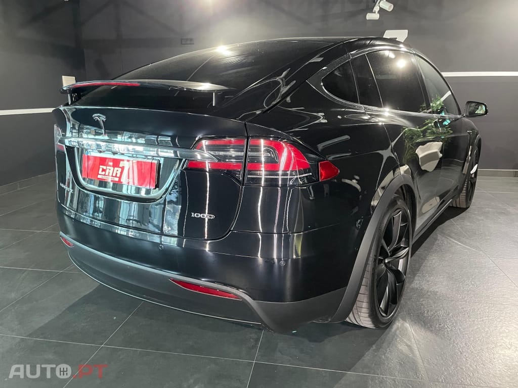 Tesla Model X 100D