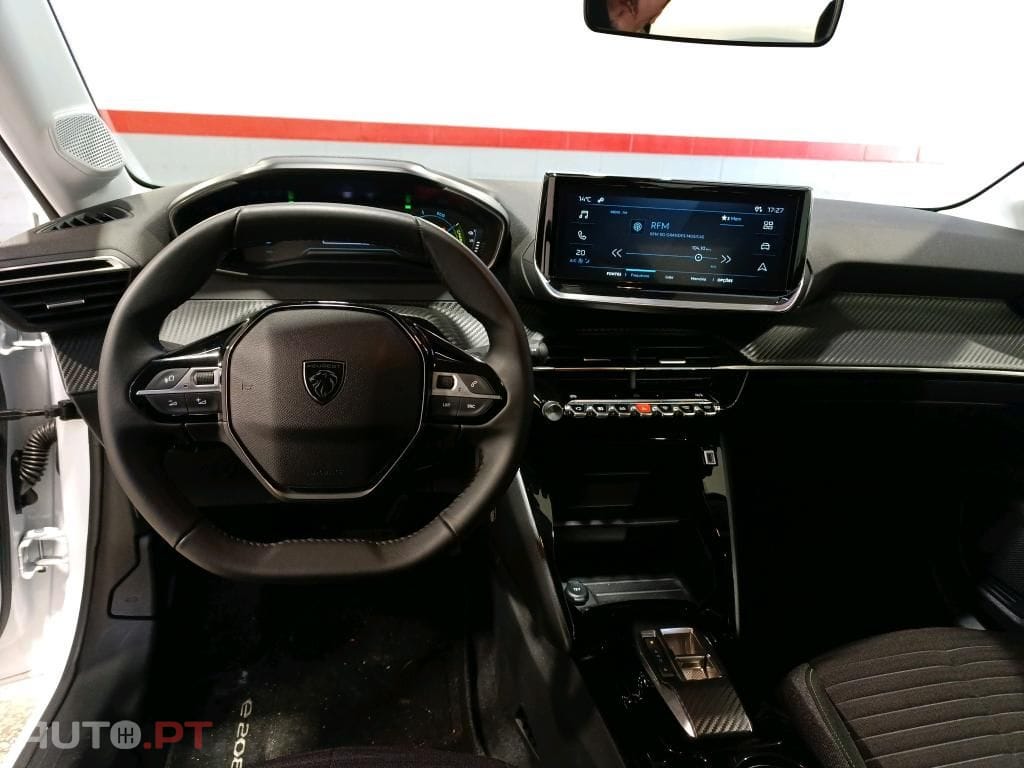 Peugeot E-208 50 kWh Active
