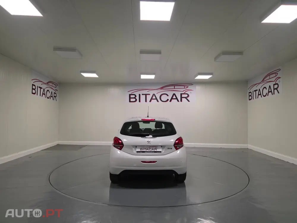 Peugeot 208 1.6 BlueHDi Allure