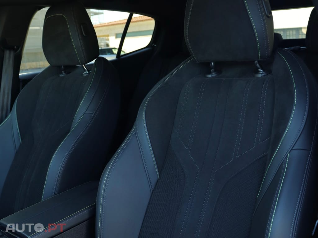 Peugeot 408 1.2 PureTech GT EAT8