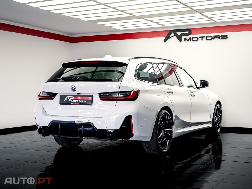 BMW 330 e Pack Desportivo M Auto