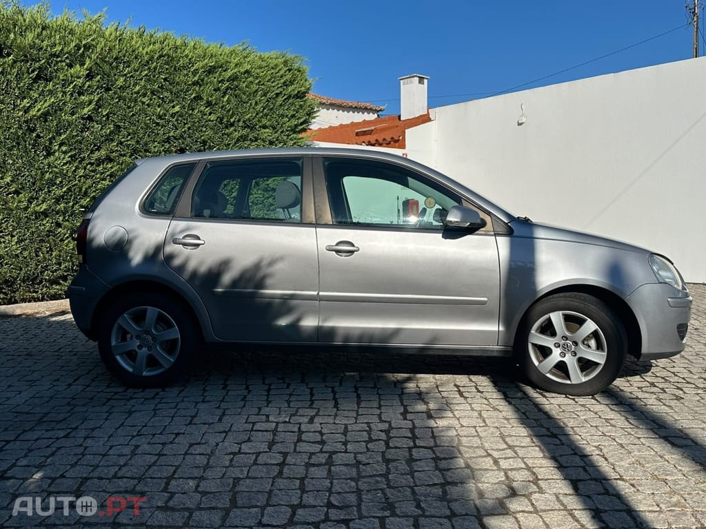 Volkswagen Polo 1.2 Confortline AC — fotografia 18