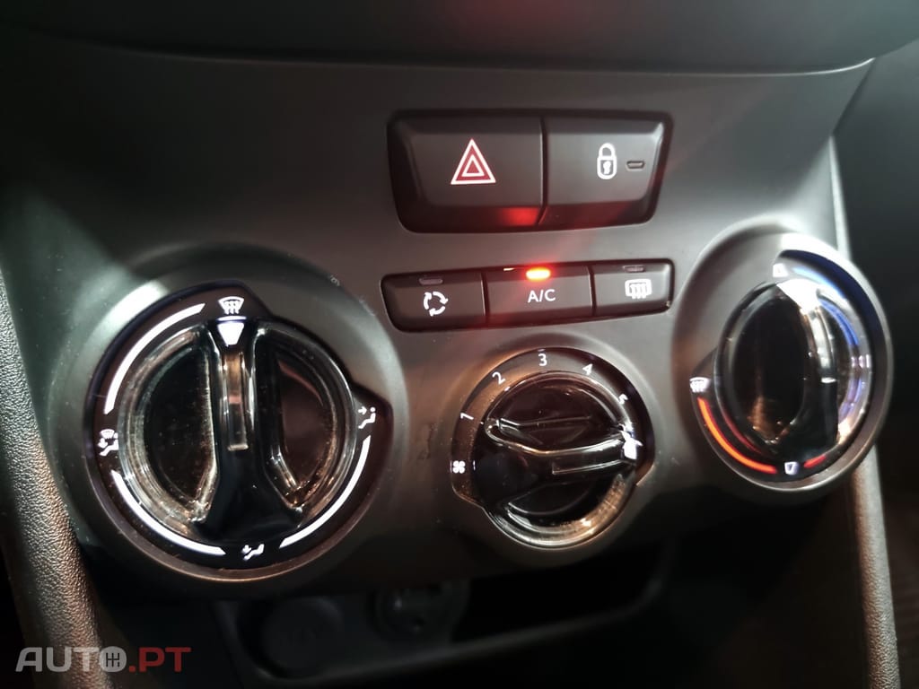 Peugeot 208 1.2 VTi Active