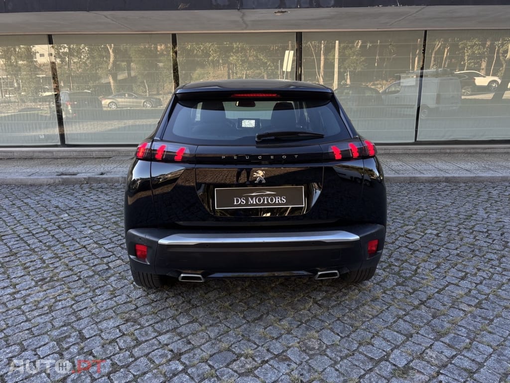 Peugeot 2008 1.2 PureTech Active Pack EAT8