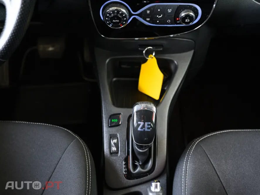 Renault Zoe c/ Bateria) Intens 40