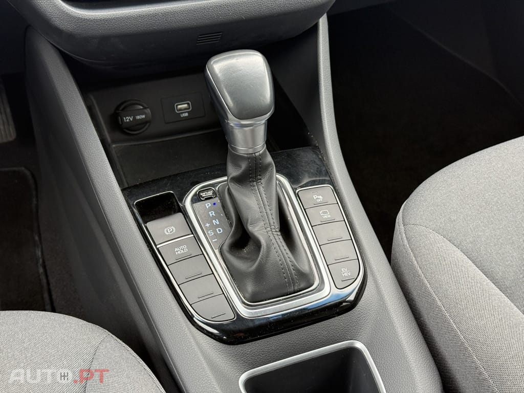 Hyundai Ioniq 1.6 GDI PHEV Tech