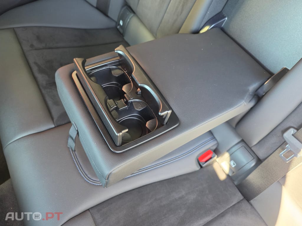 BMW 320 e Pack Desportivo M Auto
