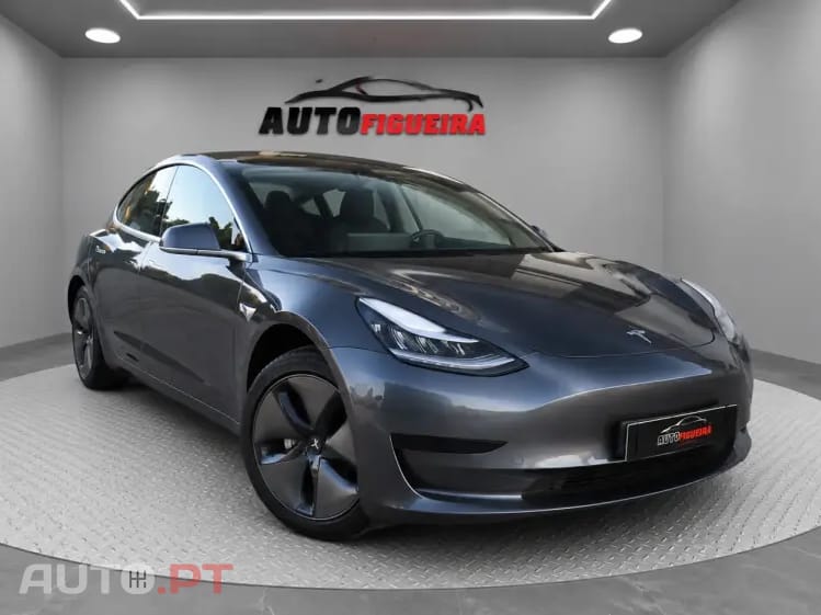 Tesla Model 3 Tração Traseira
