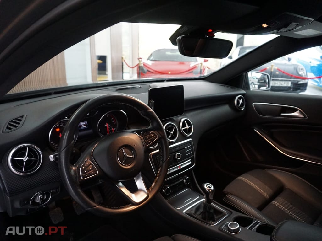 Mercedes-Benz A 180 (BlueEFFICIENCY) AMG Sport