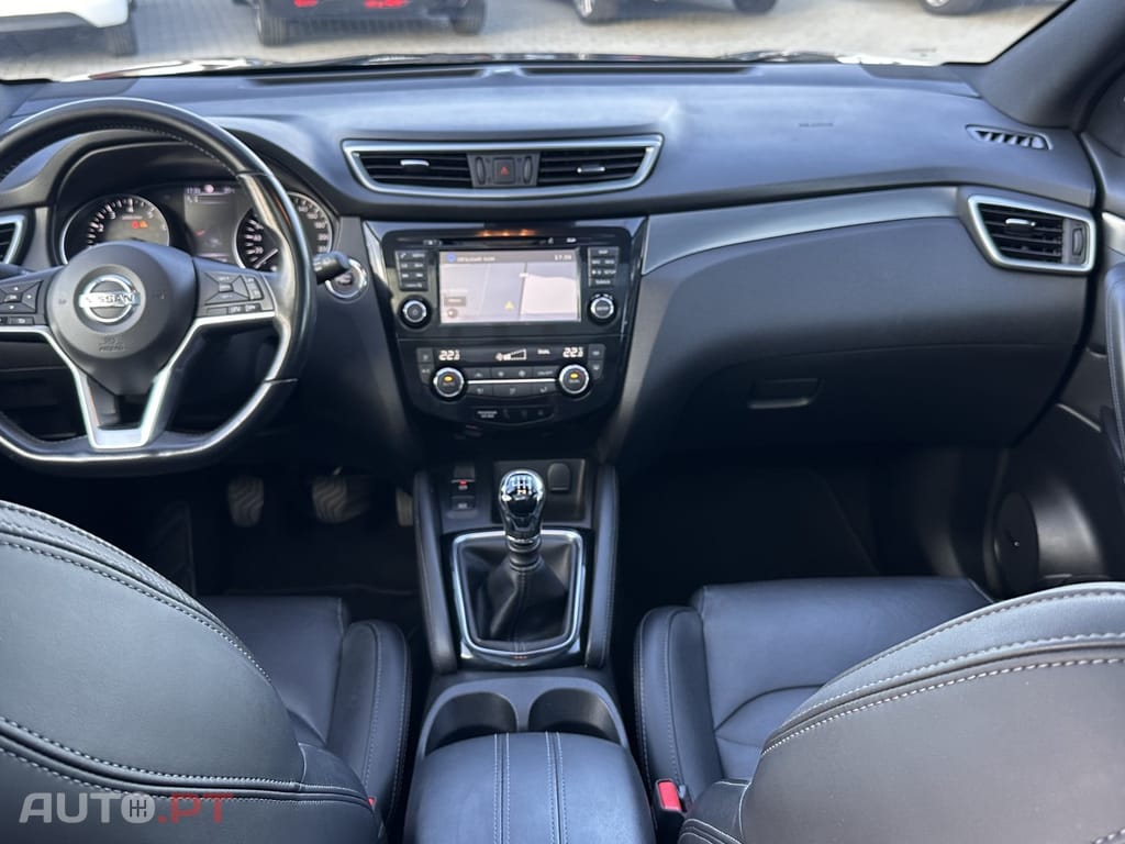 Nissan Qashqai 1.2 DIG-T Tekna Premium Bose