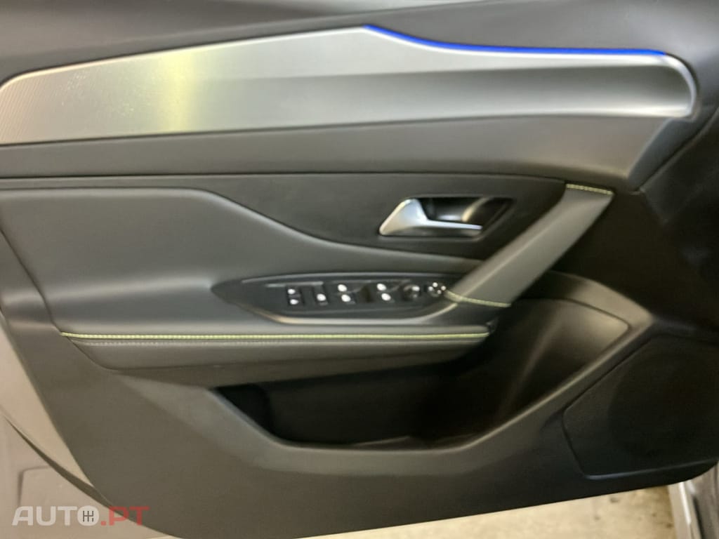 Peugeot 308 1.6 Hybrid GT Pack e-EAT8