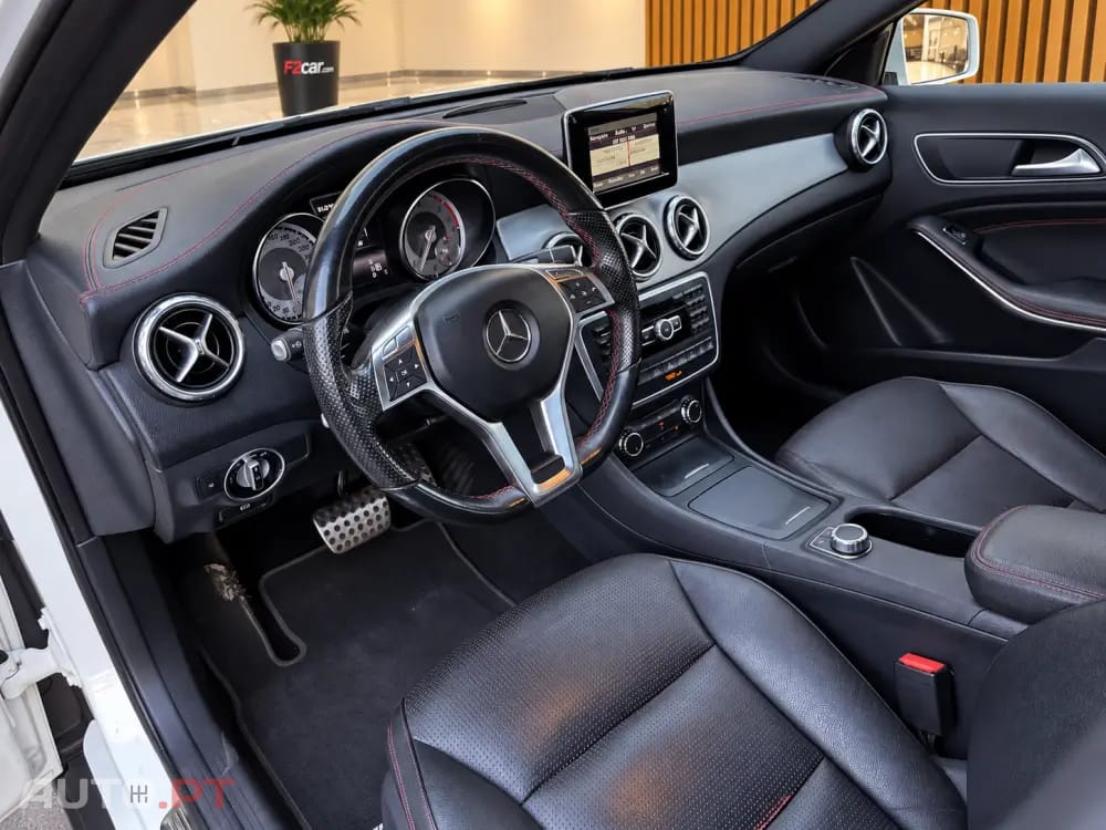 Mercedes-Benz GLA 220 d 4Matic 7G-DCT AMG Line