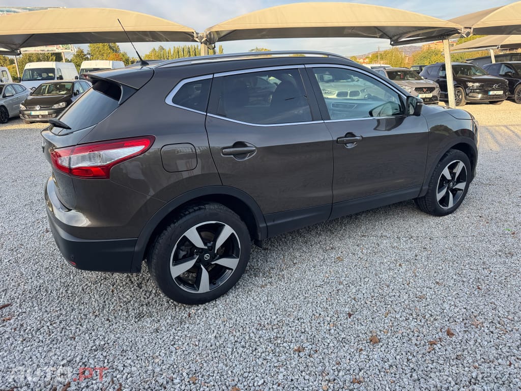 Nissan Qashqai 1.5 dCi N-Connecta 18